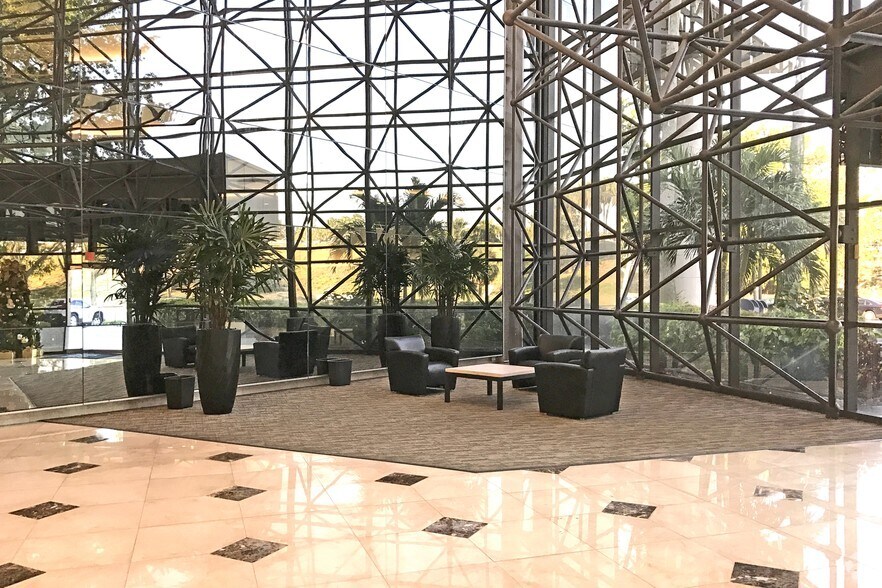 More Photos Of 100 W Cypress Creek Rd, Fort Lauderdale Office Residential For Lease