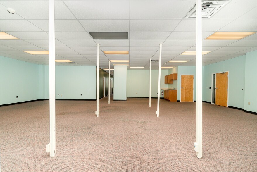 More Photos Of 125 N Enola Dr, Enola Office For Sale