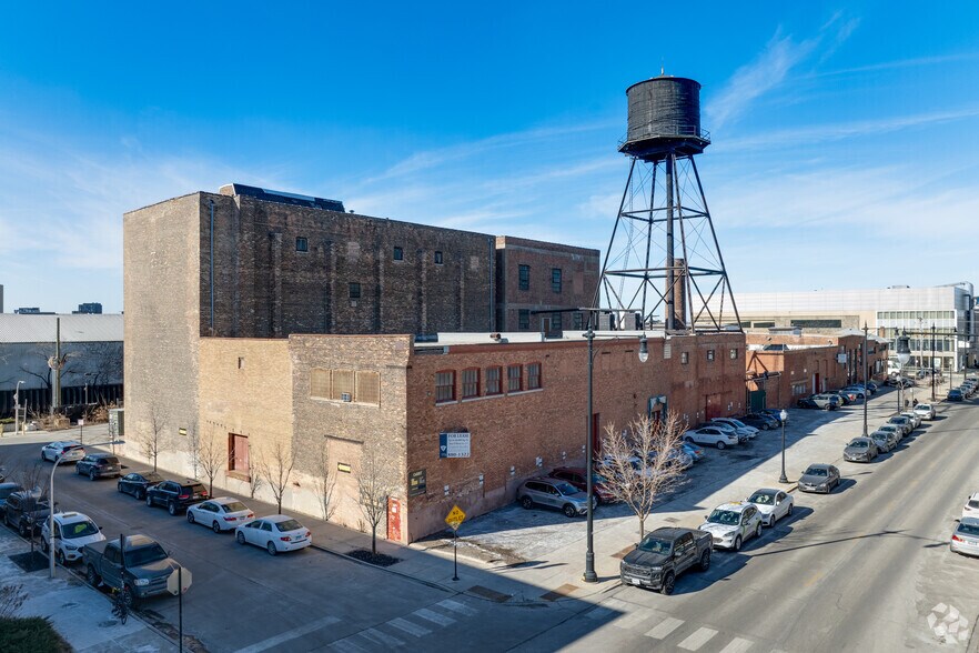 More Photos Of 1410-1440 N Kingsbury St, Chicago Manufacturing For Lease