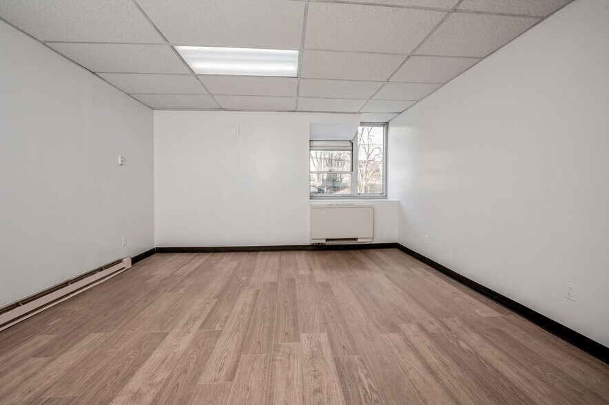 More Photos Of 499 N Broadway, White Plains Apartments For Lease
