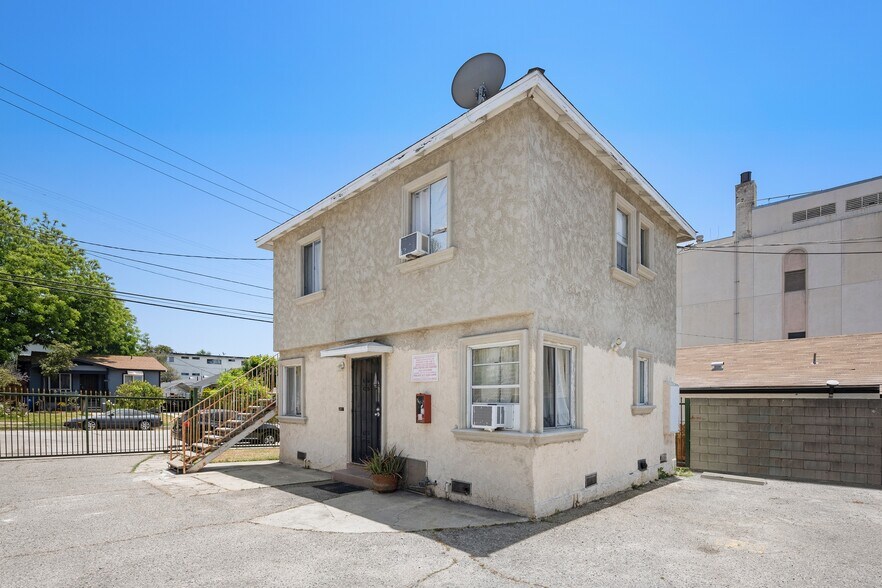 More Photos Of 1223 N Avenue 56, Los Angeles Apartments For Sale