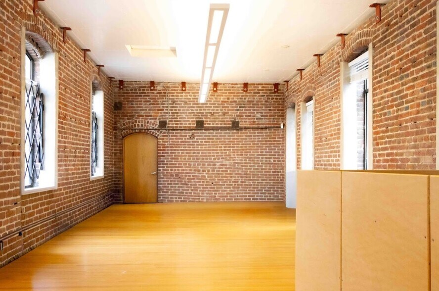More Photos Of 165 10th St, San Francisco Office For Lease