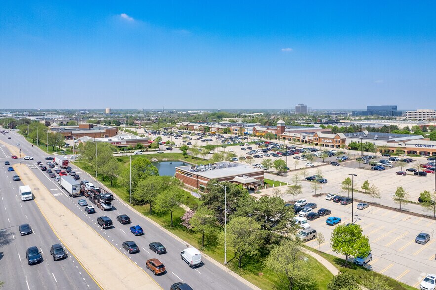 More Photos Of 1430-1540 E Golf Rd, Schaumburg Unknown For Lease