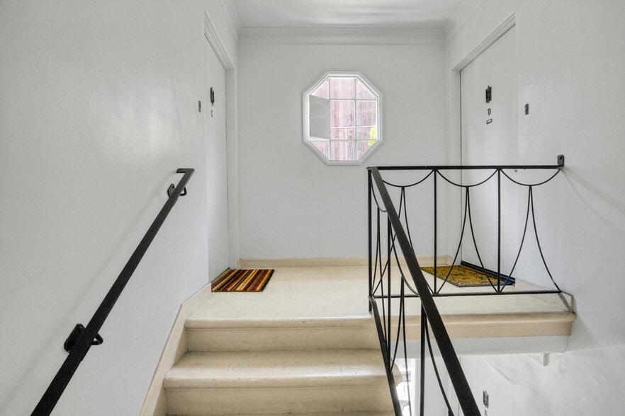 More Photos Of 2372-2374 S Beverly Glen Blvd, Los Angeles Apartments For Sale