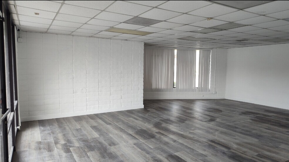More Photos Of 702 S Del Mar Ave, San Gabriel Storefront For Lease