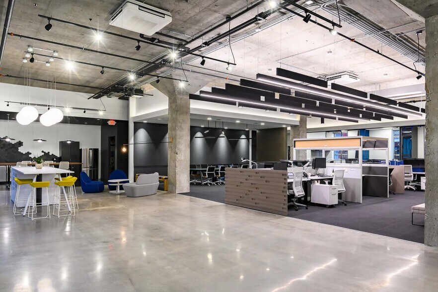 More Photos Of 215 E 18TH, Kansas City Office For Lease