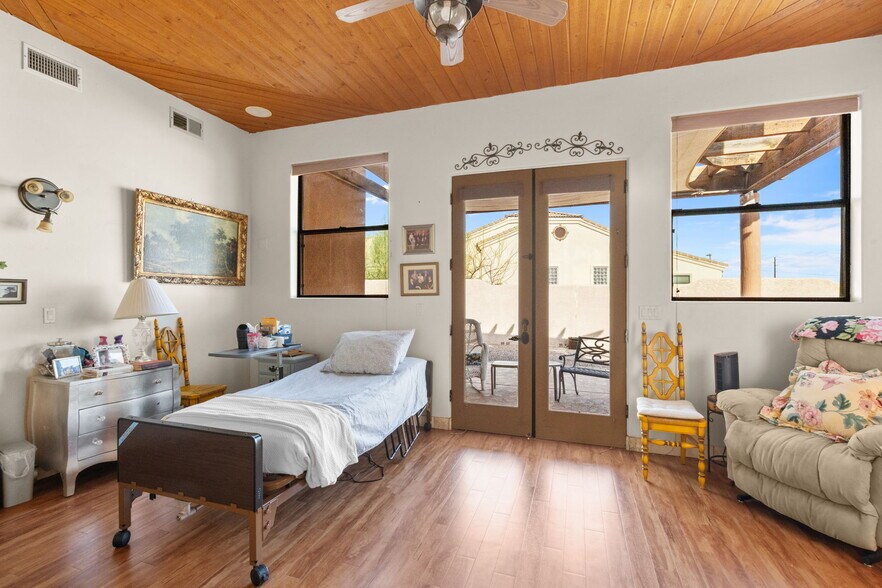 More Photos Of 10027 E Hillview St, Mesa Assisted Living For Sale