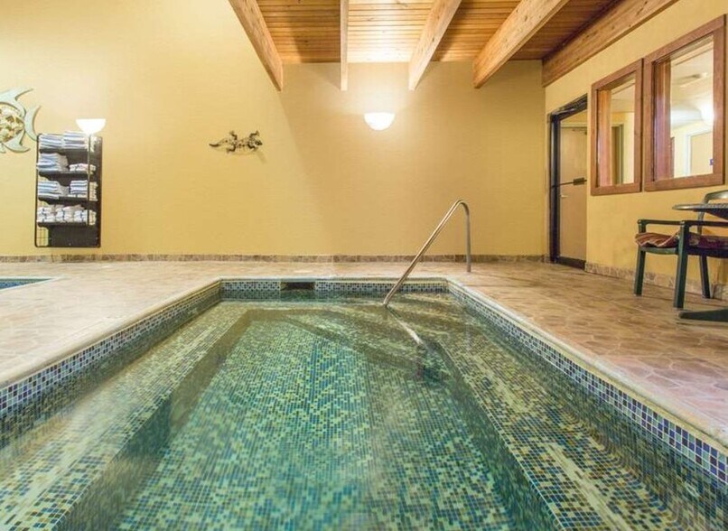 More Photos Of 580 Silverthorne Ln, Silverthorne Apartments For Sale