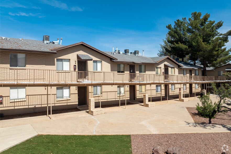 More Photos Of 93 Kings Way, Sierra Vista Apartments For Sale