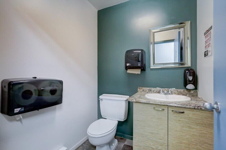 More Photos Of 2975 Rue Nelson, Saint-hyacinthe Industrial For Lease