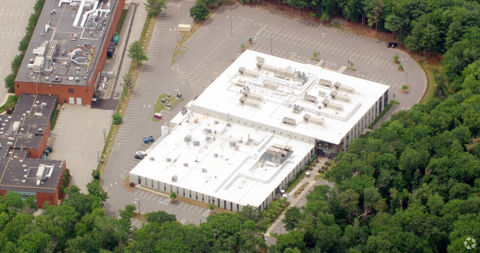 More Photos Of 1 Patriots Park, Bedford Research And Development For Lease