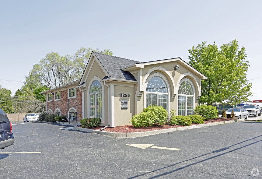 More Photos Of 11255 Hall Rd, Utica Office For Sale