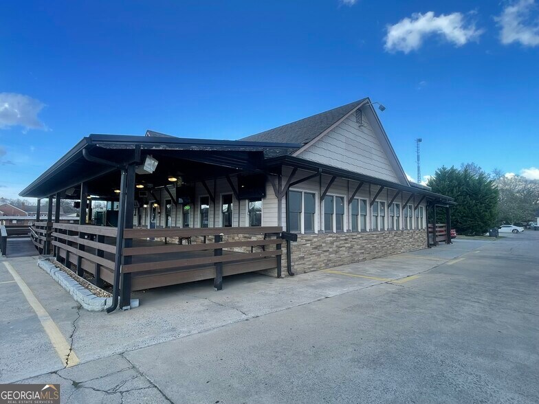 More Photos Of 406 N Piedmont Ave, Rockmart Restaurant For Sale