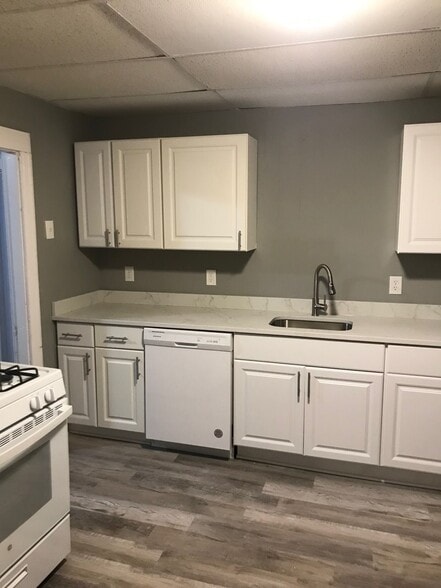 More Photos Of 135 Lafayette Sq, Haverhill Storefront Retail Residential For Sale