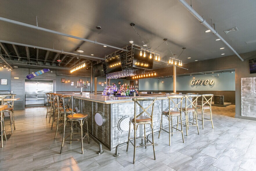 More Photos Of 4245 Austin Blvd, Island Park Restaurant For Sale