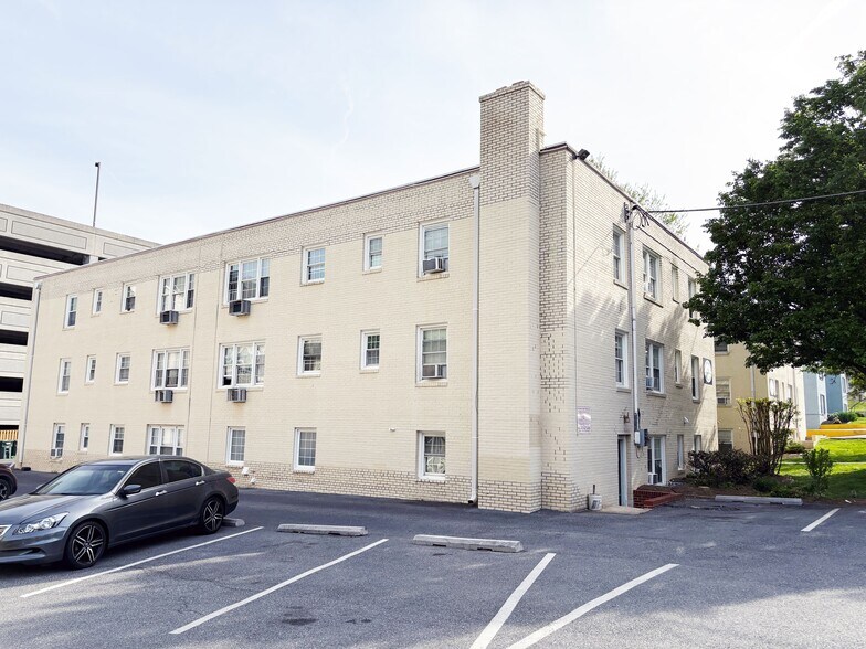 More Photos Of 206-212 Brookes Ave, Gaithersburg Apartments For Sale