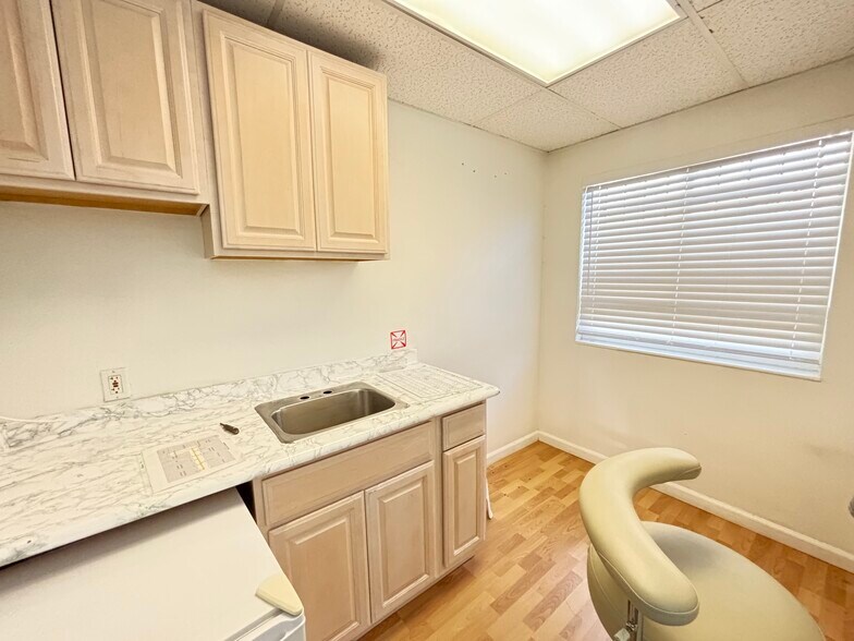 More Photos Of 400 N San Mateo Dr, San Mateo Medical For Lease