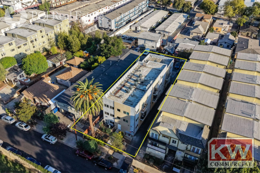 More Photos Of 3324 N Chapman St, Los Angeles Apartments For Sale