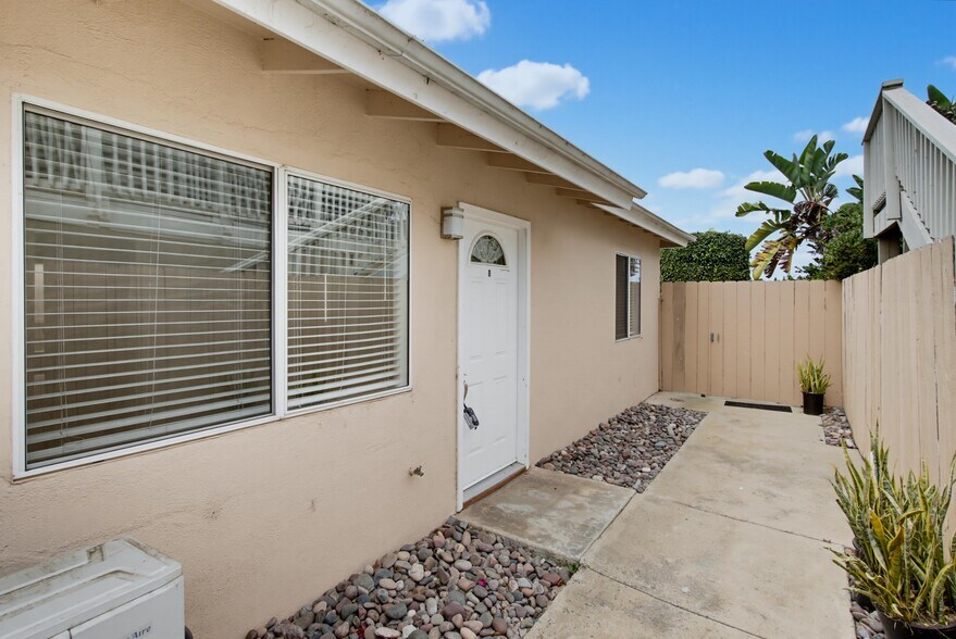 More Photos Of 1090 Gardena Rd, Encinitas Multifamily For Sale