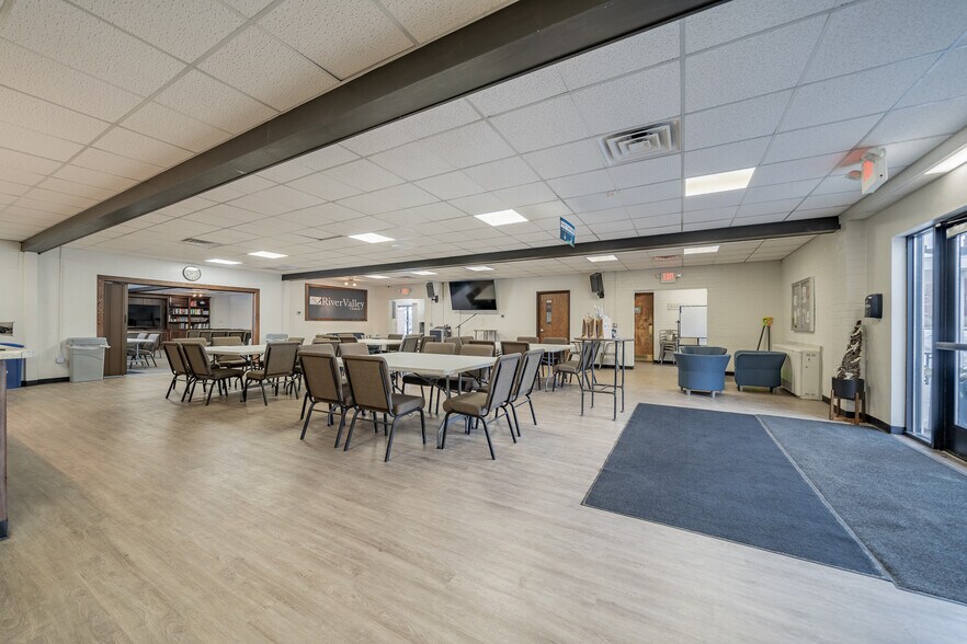 More Photos Of 1331 High Ave, Oshkosh Religious Facility For Sale