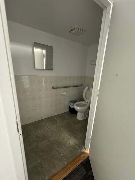 More Photos Of 2518 Francis Lewis Blvd, Flushing Office For Lease