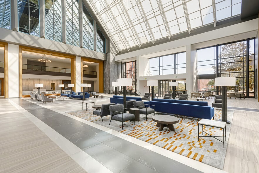 More Photos Of 333 Commerce St, Nashville Loft Creative Space For Lease