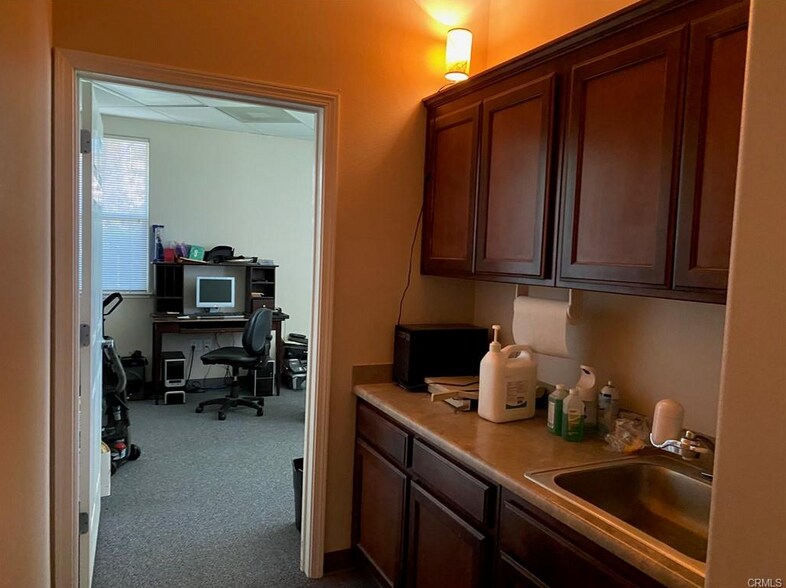 More Photos Of 2107 Forest Ave, Chico Office For Sale
