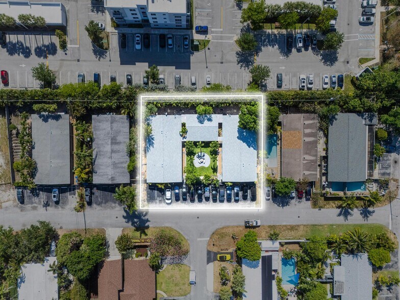 More Photos Of 2201 NE 14th Ave, Wilton Manors Apartments For Sale