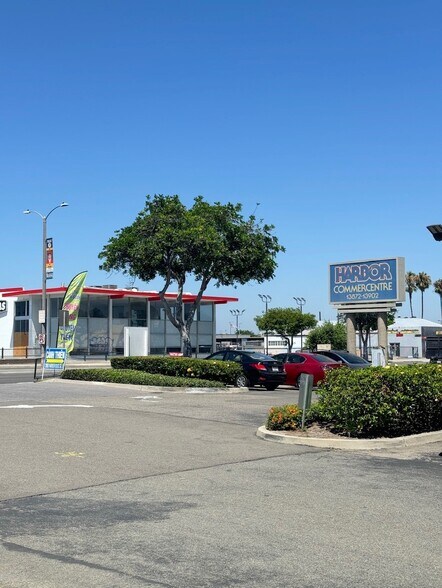 More Photos Of 13902 Harbor Blvd, Garden Grove Warehouse For Sale