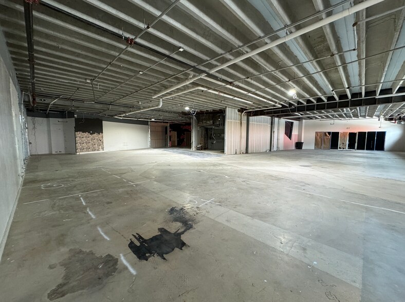 More Photos Of 43-75 NW 23rd St, Miami General Retail For Lease