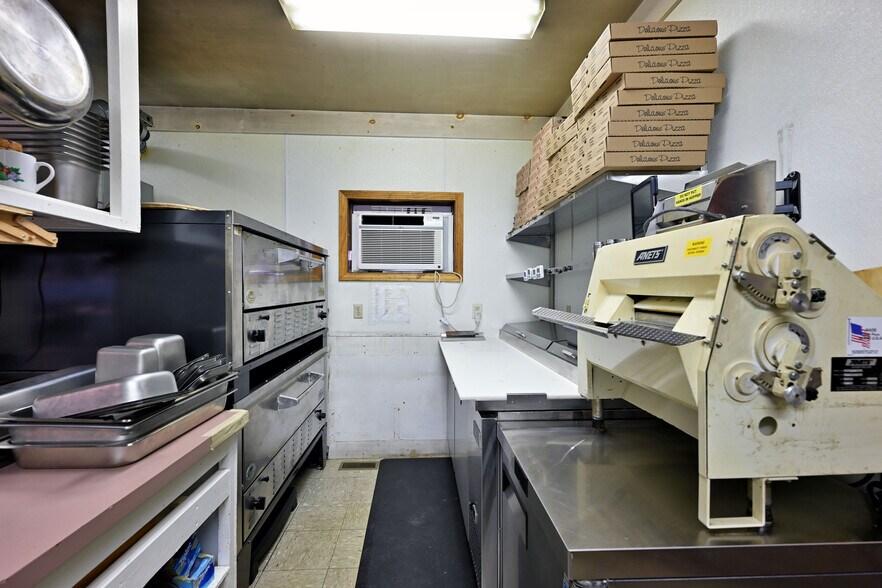 More Photos Of 23694 Clam Lake Rd, Clam Lake Restaurant For Sale