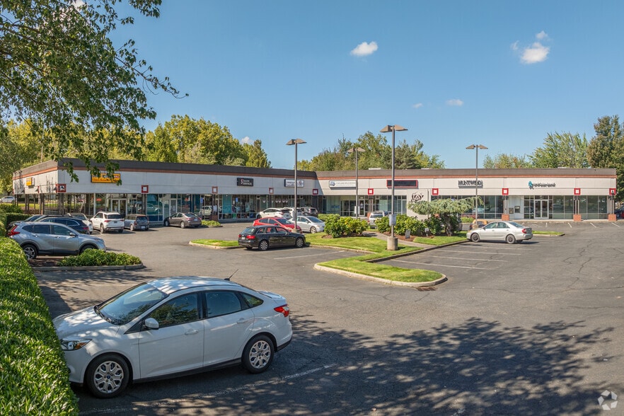 Primary Photo Of 5055-5083 NE 122nd Ave, Portland Storefront For Lease