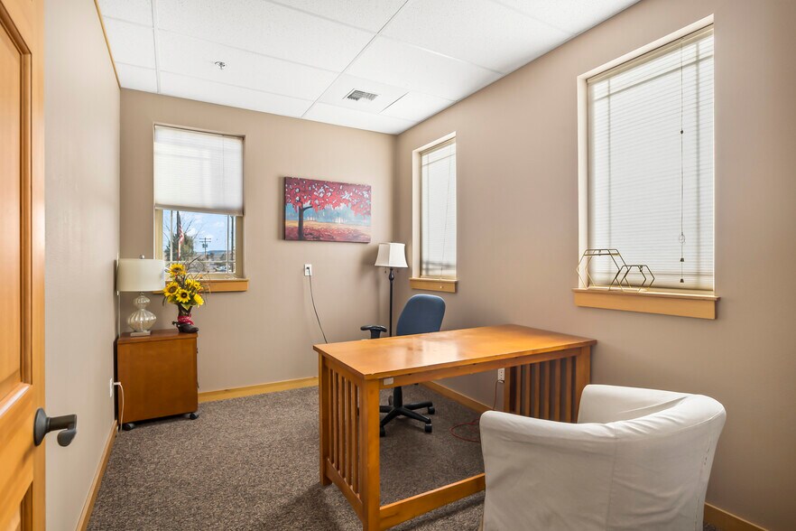More Photos Of 267 NE 2nd St, Prineville Office For Sale