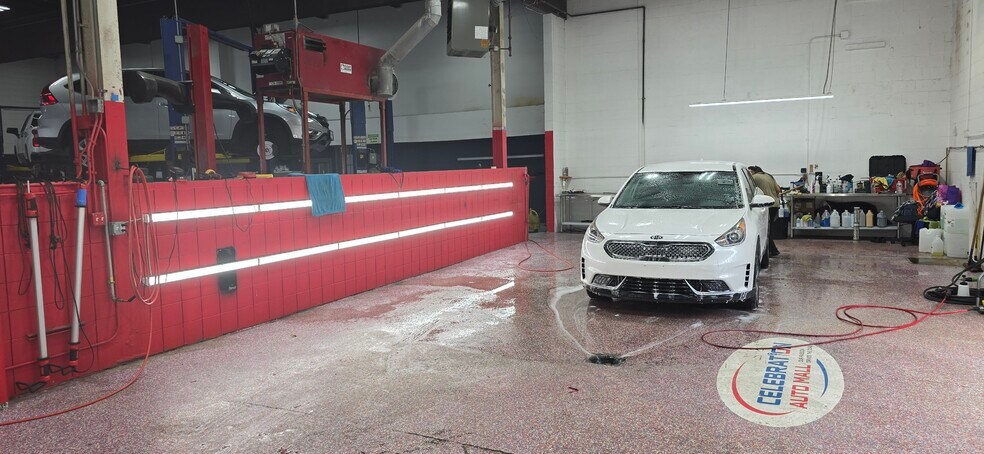 More Photos Of 32 Schoosett St, Pembroke Auto Dealership For Sale
