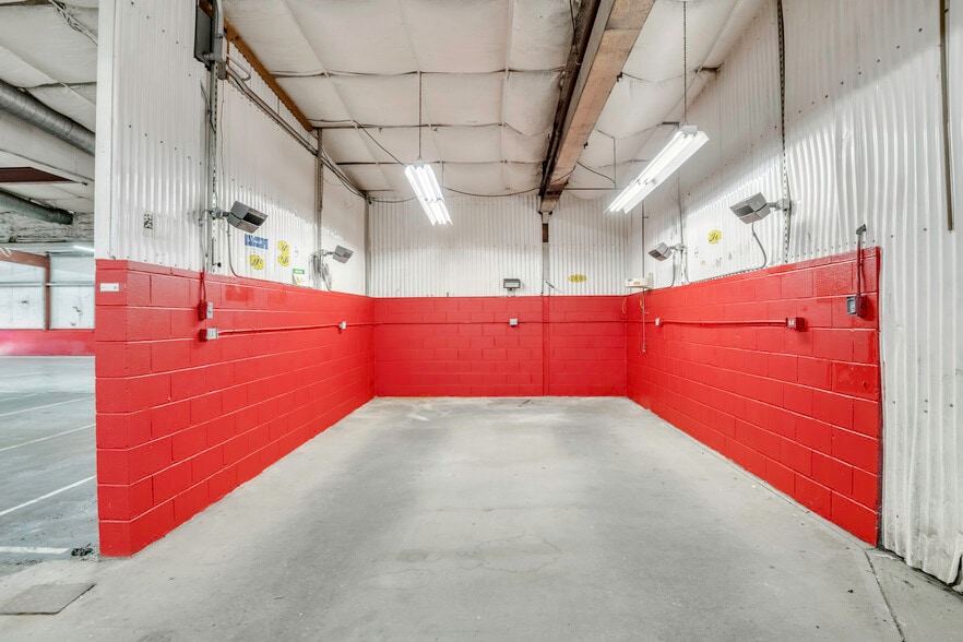 More Photos Of 253 Greenfield Rd, South Deerfield Auto Dealership For Sale