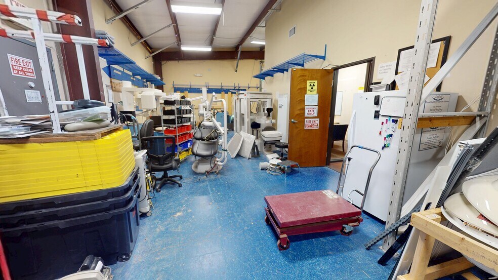 More Photos Of 2001 Windy Ter, Cedar Park Light Distribution For Sale