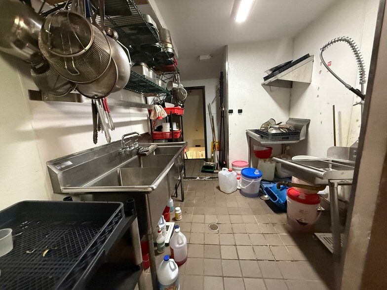 More Photos Of 318 Bedford Ave, Brooklyn Apartments For Lease