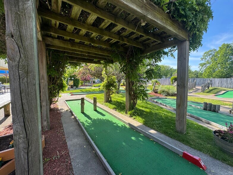 More Photos Of 2400 Sheridan Dr, Tonawanda Amusement Park For Sale