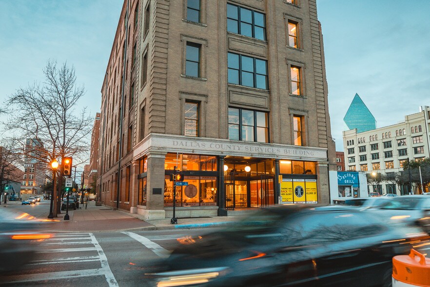 More Photos Of 601 Elm St, Dallas Office For Sale