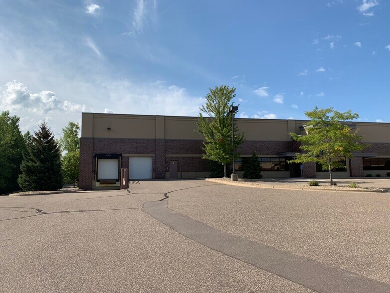 More Photos Of 3000 Ames Crossing Rd, Eagan Research And Development For Sale