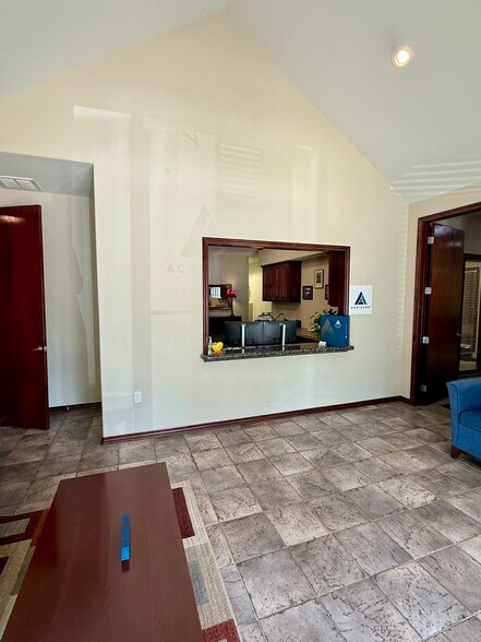More Photos Of 2526 Blue Meadow Dr, Temple Office For Sale