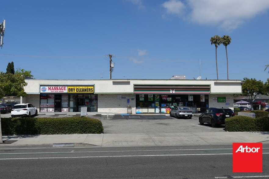 More Photos Of 13701-13705 Hawthorne Blvd, Hawthorne Storefront For Sale