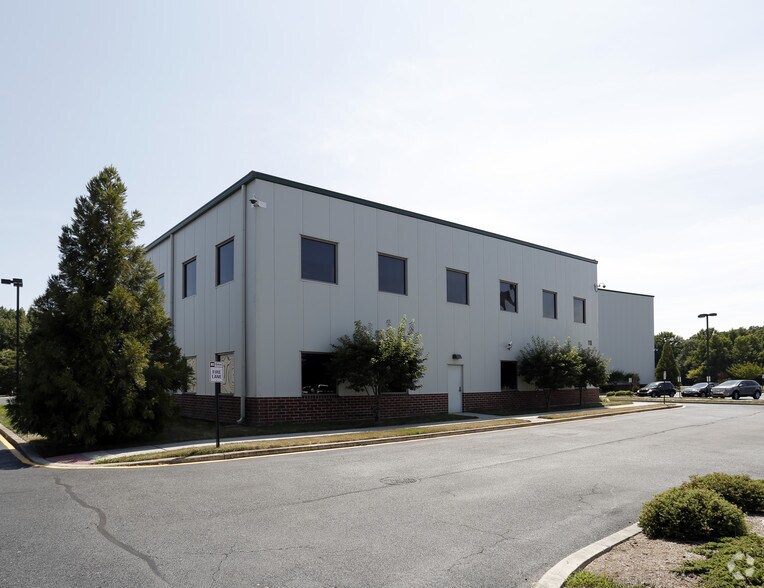 More Photos Of 110 Galaxy Dr, Dover Light Manufacturing For Lease