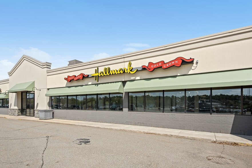 More Photos Of 1029-1101 E Grand Ave, Rothschild Department Store For Lease