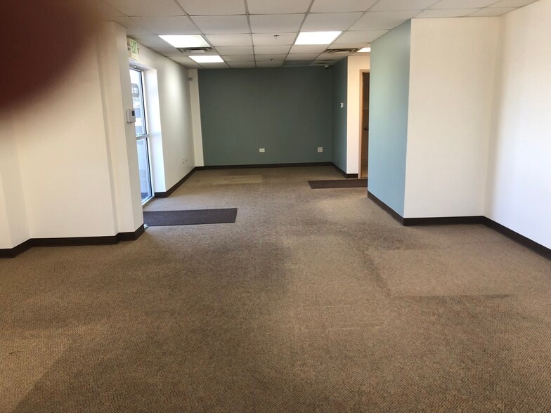 More Photos Of 3752 Imperial St, Frederick Light Manufacturing For Sale