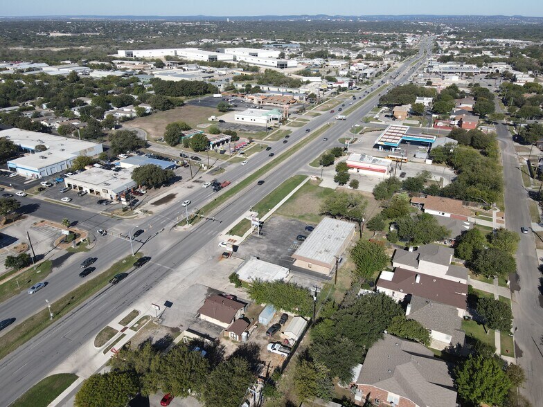 More Photos Of 7113 Bandera Rd, San Antonio Freestanding For Sale