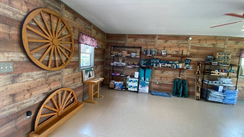 More Photos Of 206 Service Rd, Parksville Office For Sale