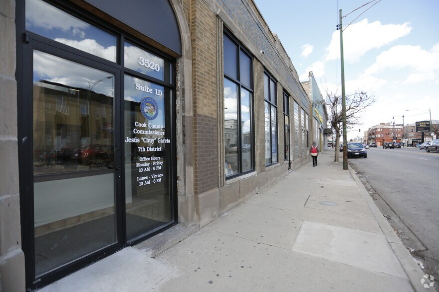 More Photos Of 3520 S Archer Ave, Chicago Storefront Retail Office For Lease
