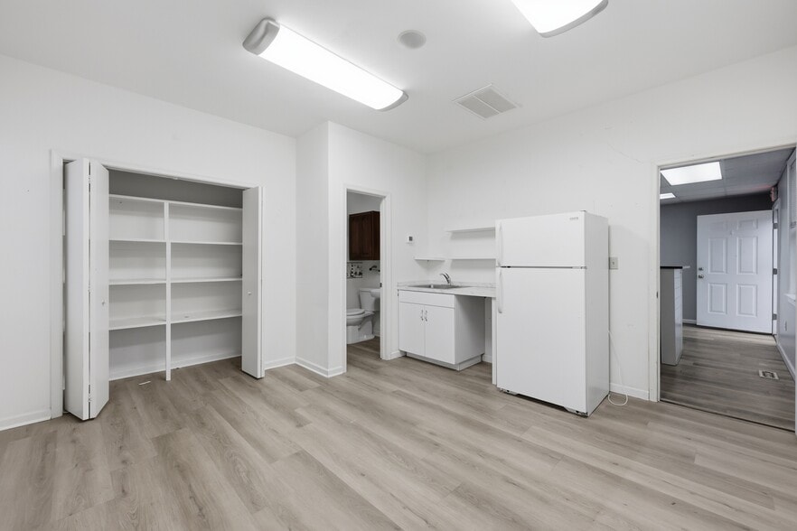 More Photos Of 2303 Pruden Blvd, Suffolk Healthcare For Sale