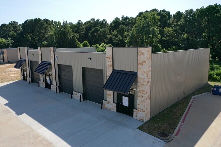 More Photos Of 1905 Longmire Rd, Conroe Unknown For Lease
